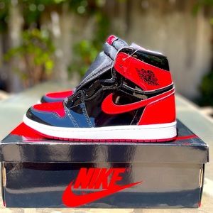 DS PATENT BREDS SIZE 10 damaged box